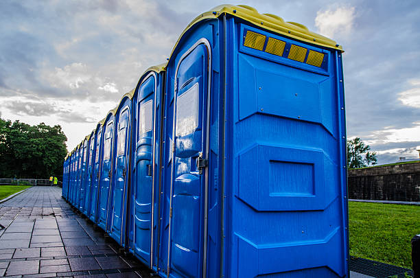 Best Portable bathroom rental  in La Presa, CA
